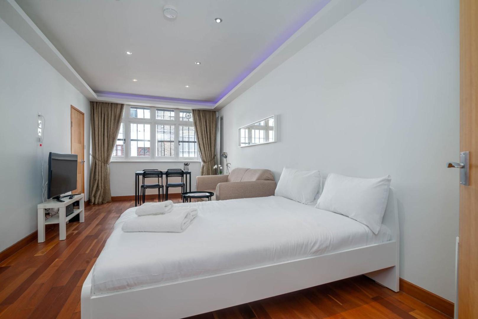 Apartamento Guestready - Central Converted Mews In Bayswater Londres Exterior foto