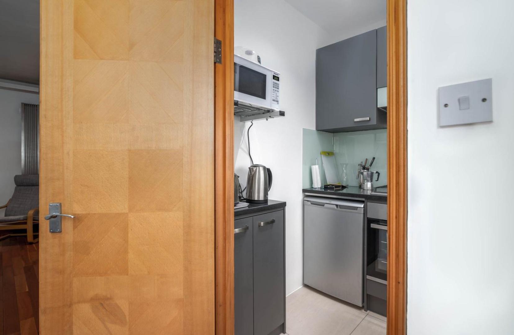Apartamento Guestready - Central Converted Mews In Bayswater Londres Exterior foto